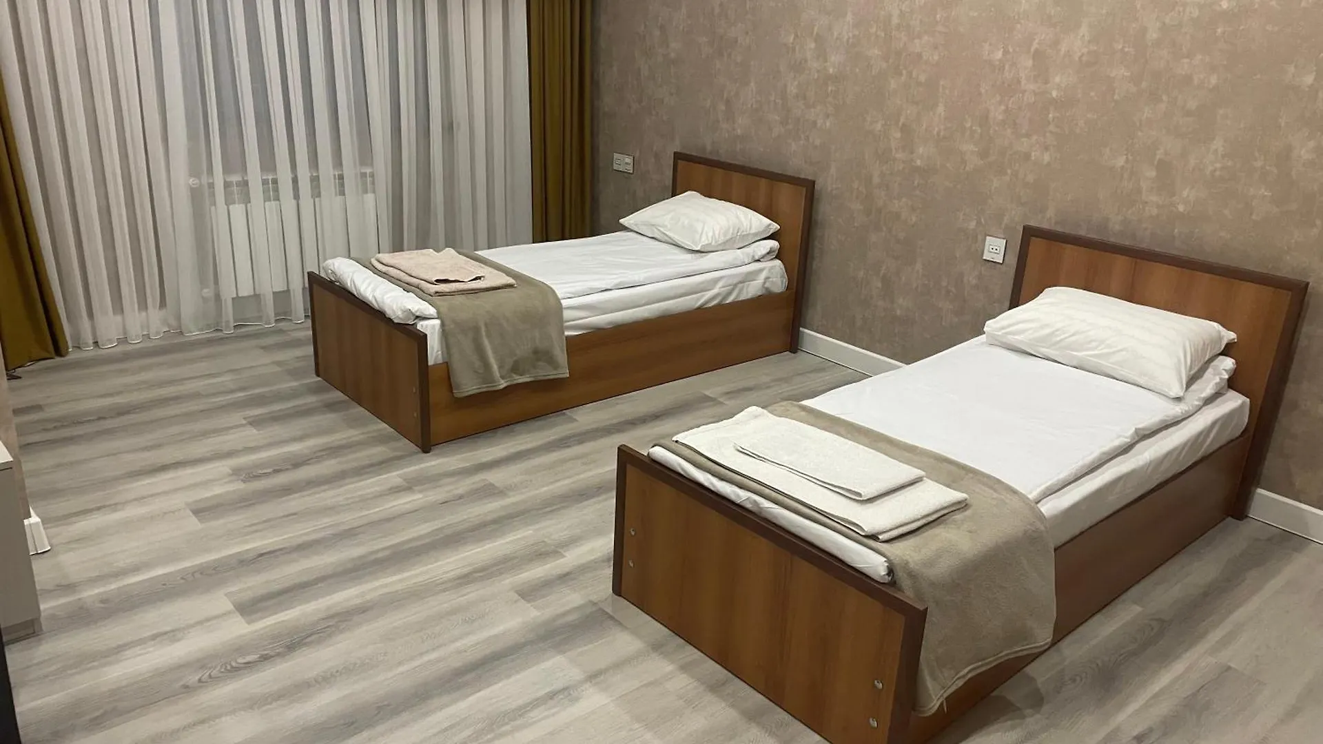 Cozy 3 Bed Apartment For 4 People With 2 Restrooms In Minimalist Style Fully Equipped Баку